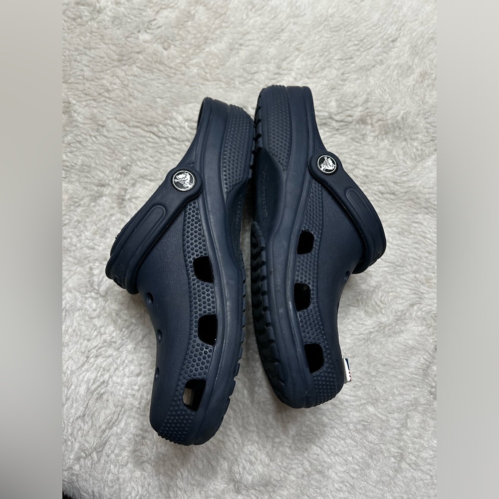 Crocs Unisex Classic Solid Clogs Navy - image 8